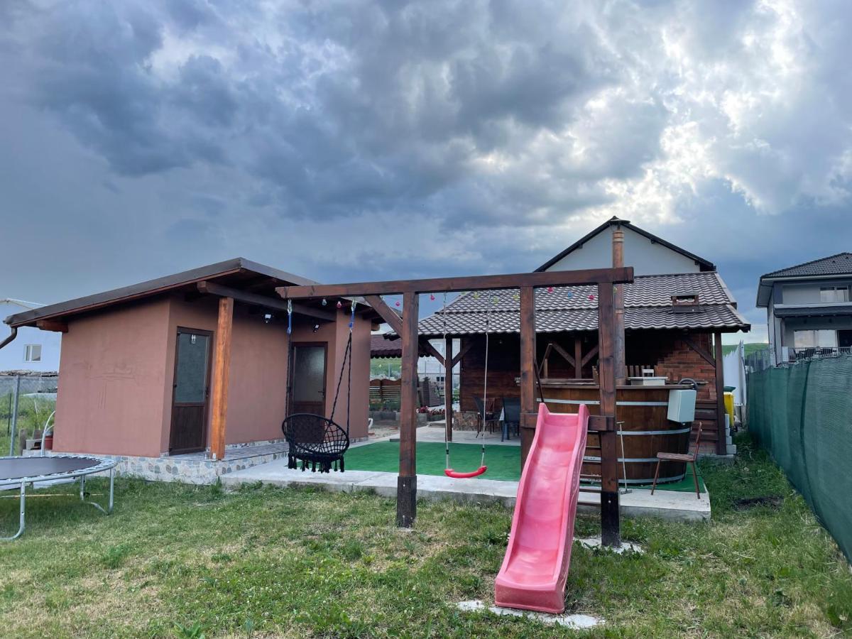 Casa Alba Hotel Sandulesti Екстериор снимка