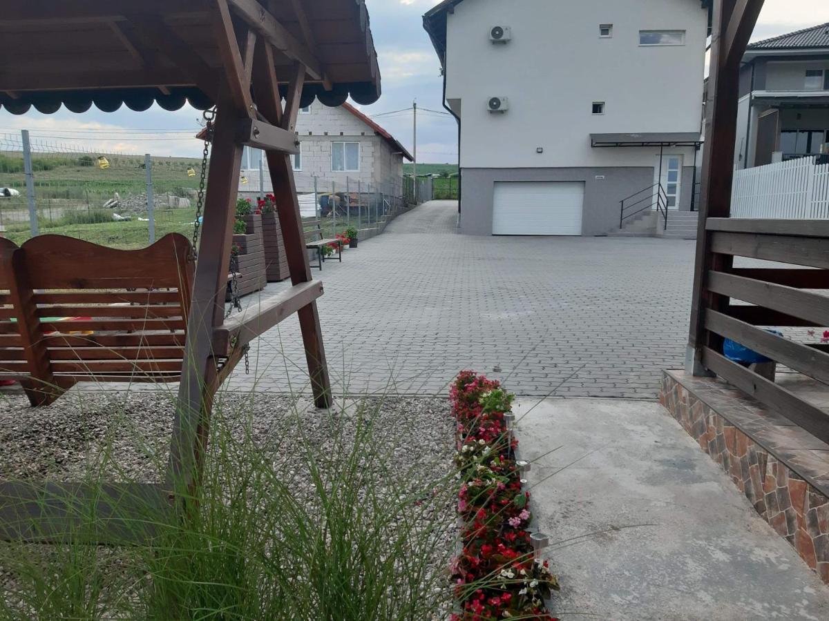 Casa Alba Hotel Sandulesti Екстериор снимка
