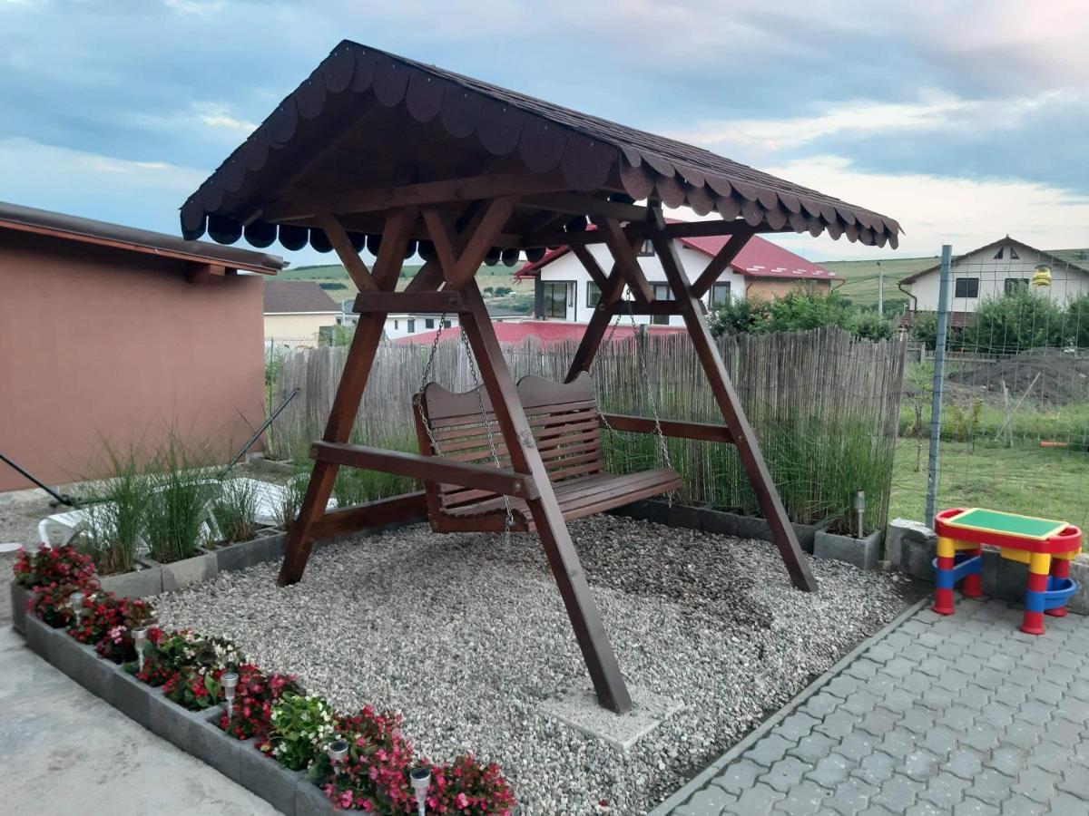 Casa Alba Hotel Sandulesti Екстериор снимка